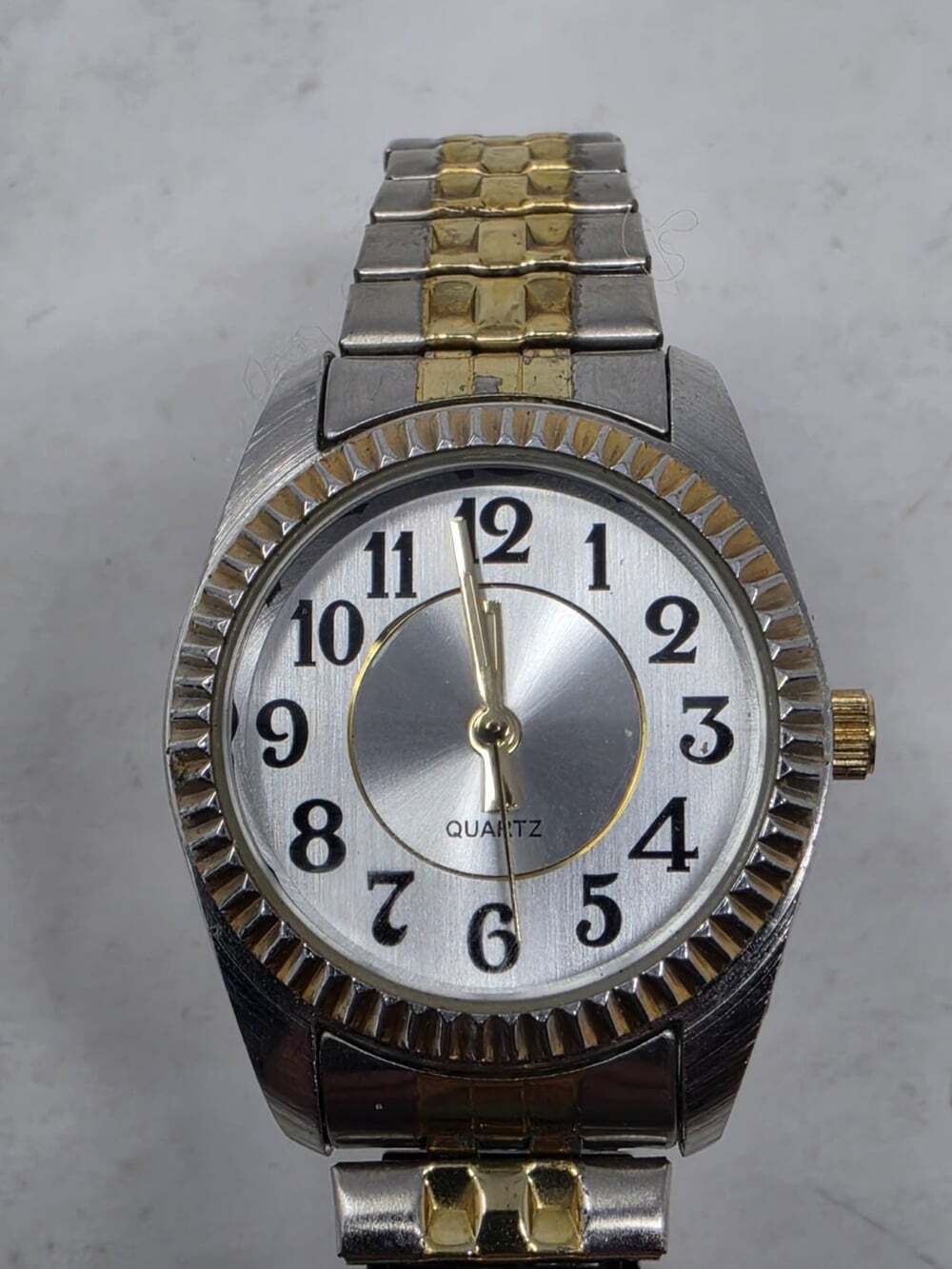 Ladies Quartz Watch Two Tone Fluted Bezel WS12B Needs 377 Battery